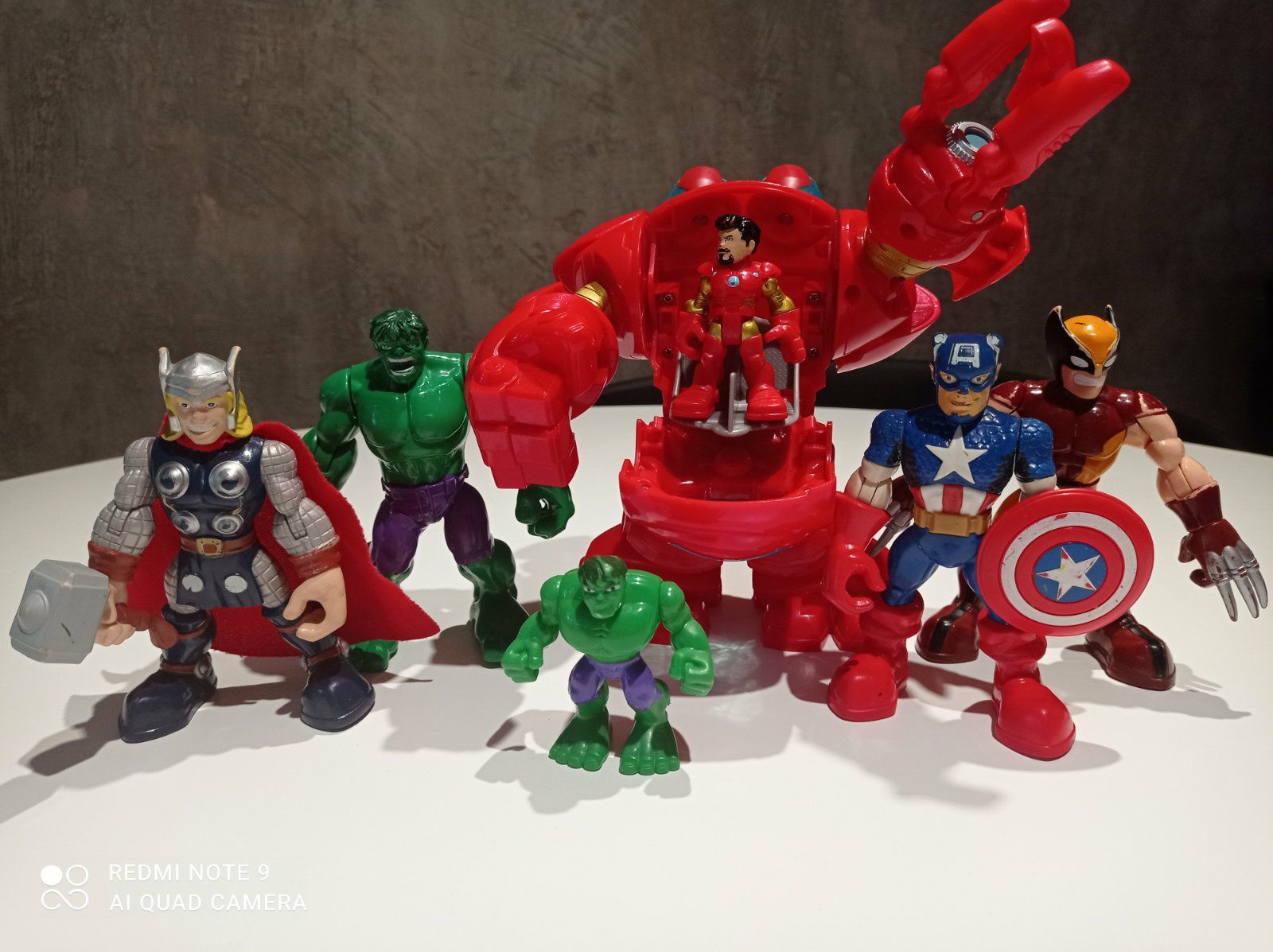 Продам набор Marvel Comics Hasbro!