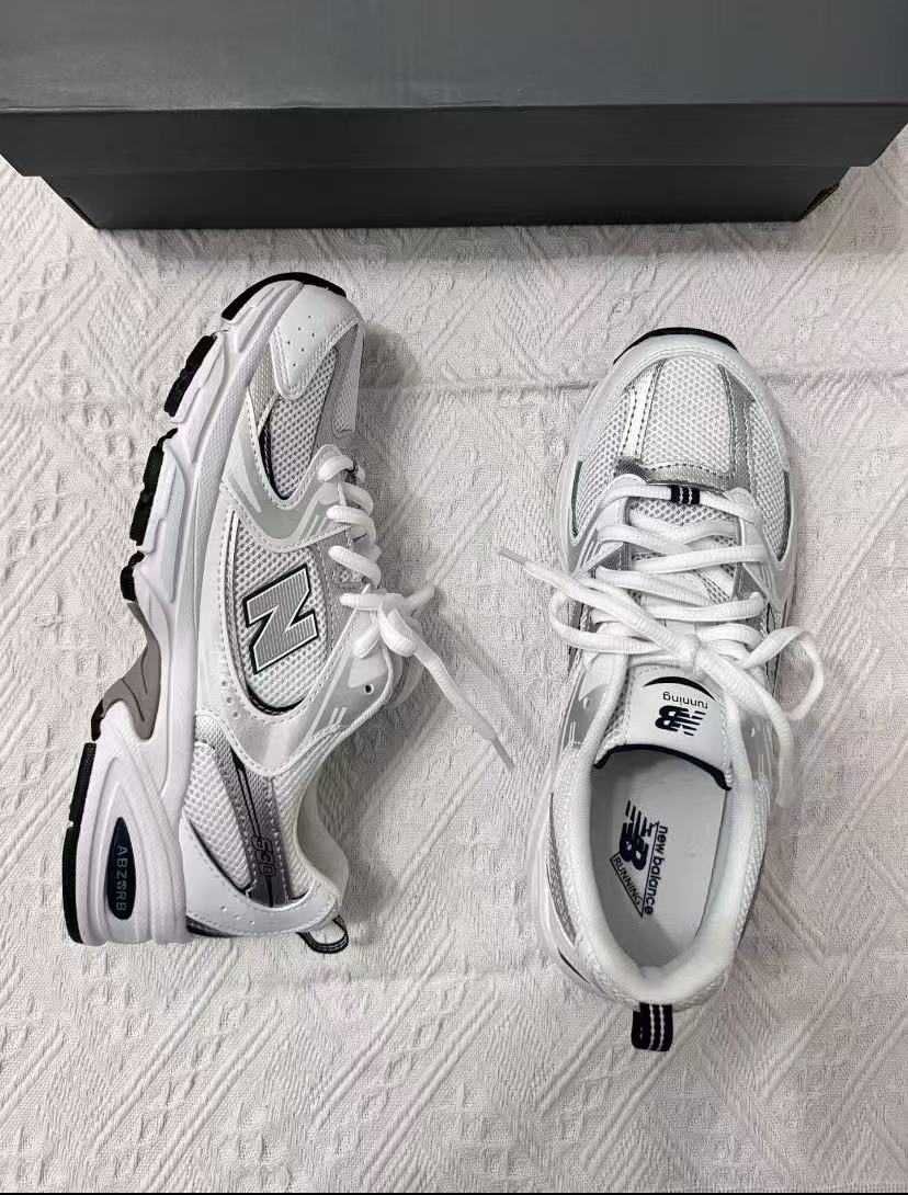 New Balance 530 White Silver Navy R.41,5