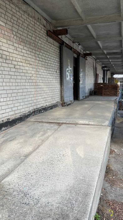 Оренда 118 м.кв в м. Сарни Склад (Комерційні та Складські приміщення)