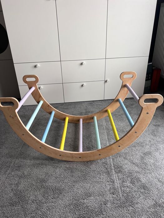 Domowy drewniany plac zabaw Trójkąt Piklera, bujak, zabawki Montessori