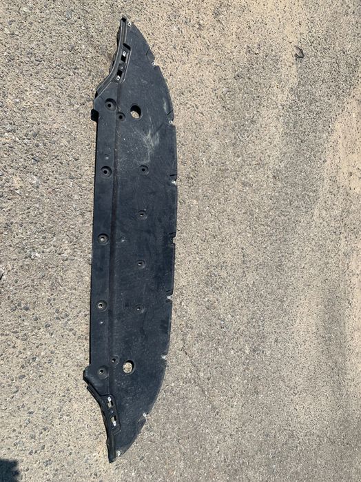 Пильник Бампера Ford Mustang Mach E