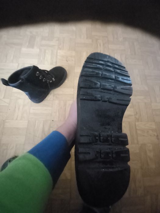 Zamszowe botki na trapezie, rozm. 40