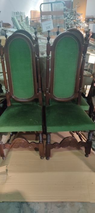 Varias cadeiras vintage