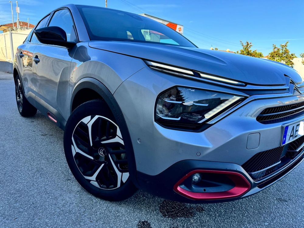 Citroen C4 1.5 blue hdi Shine Pack EAT 8