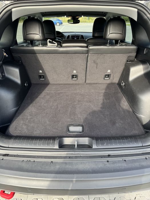 Jeep Cherokee Trailhawk 2021 року