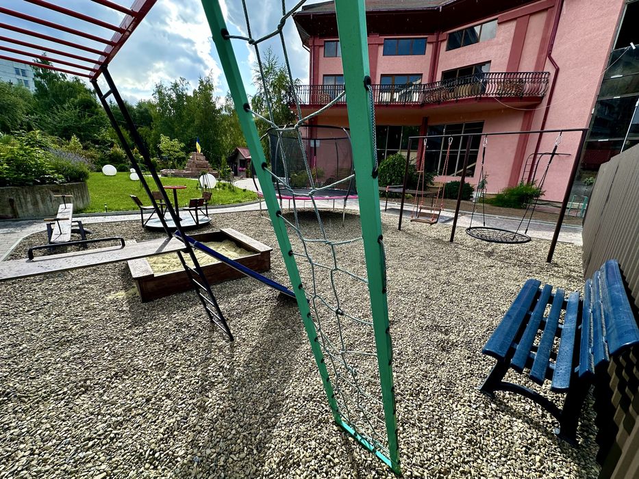 Готель Glory.Енерго-автономія!Центр450м.Чан.Альтанки.Лісові пейзажі