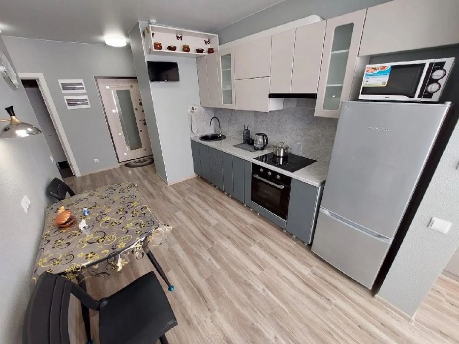 Почасово ,Подобово квартира з гарним ремонтом