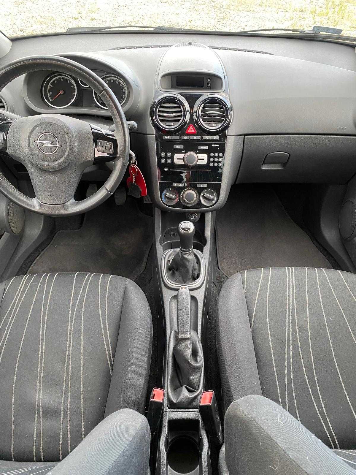 Opel Corsa 1.4 16V Edition 111 Jahre BOGATE WYPOSAŻENIE