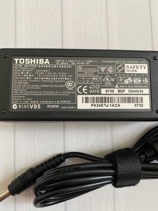 Зарядка для ноутбука Toshiba 19V 3.42A 5.5*2.5mm