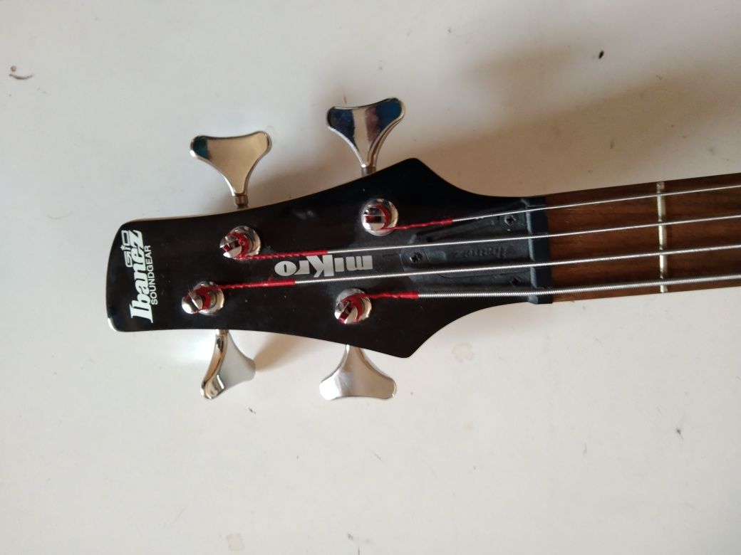 Gitara elektryczna basowa IBANEZ Mikro