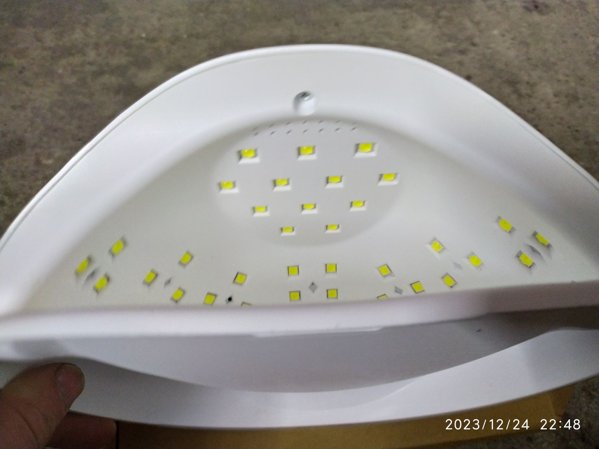 Lampa UV LED do paznokci.