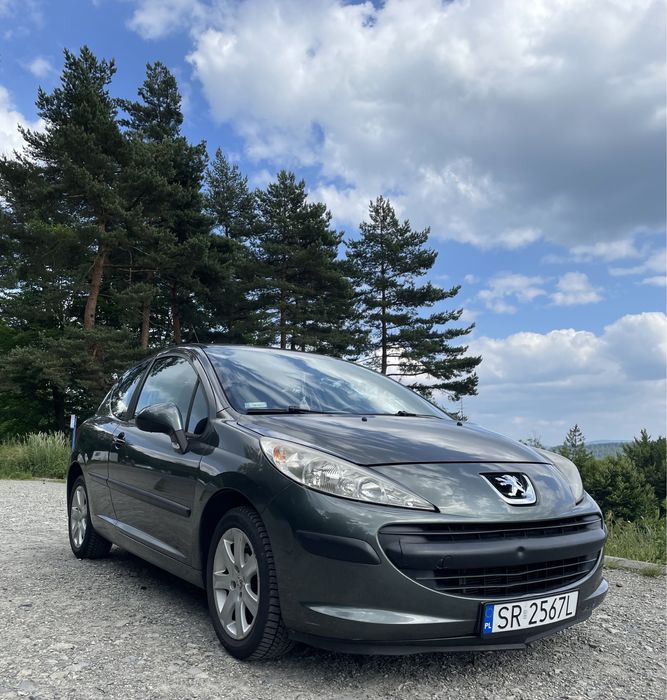 Peugeot 207 /Benz. /2009