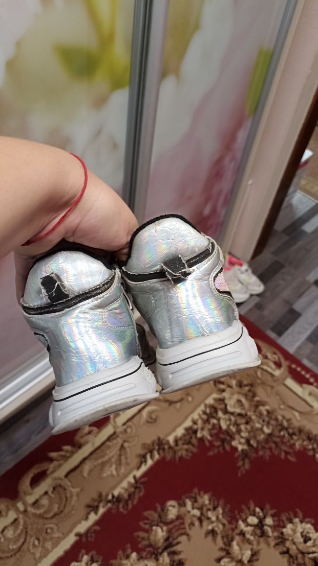 Чобітки ботинки голограмма для дівчинки