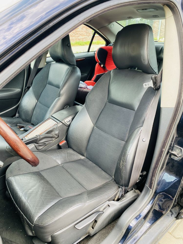 Volvo S60 2.0T 180KM polift manual hak