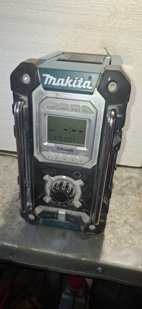 Radio Makita DMR 108