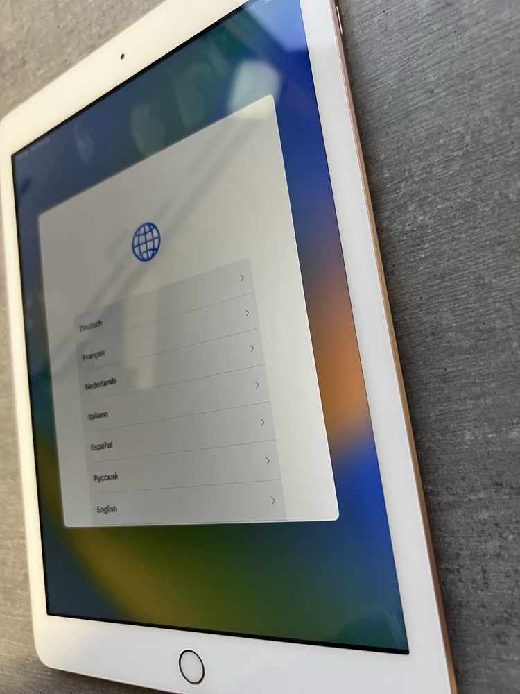 iPad 6 покоління. 32GB. Gold. Як новий. Гарантія