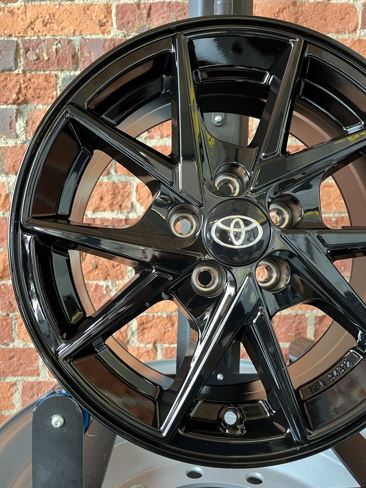 Alufelgi 15 Toyota Yaris IV 5x100 Nowe Felgi Czujniki