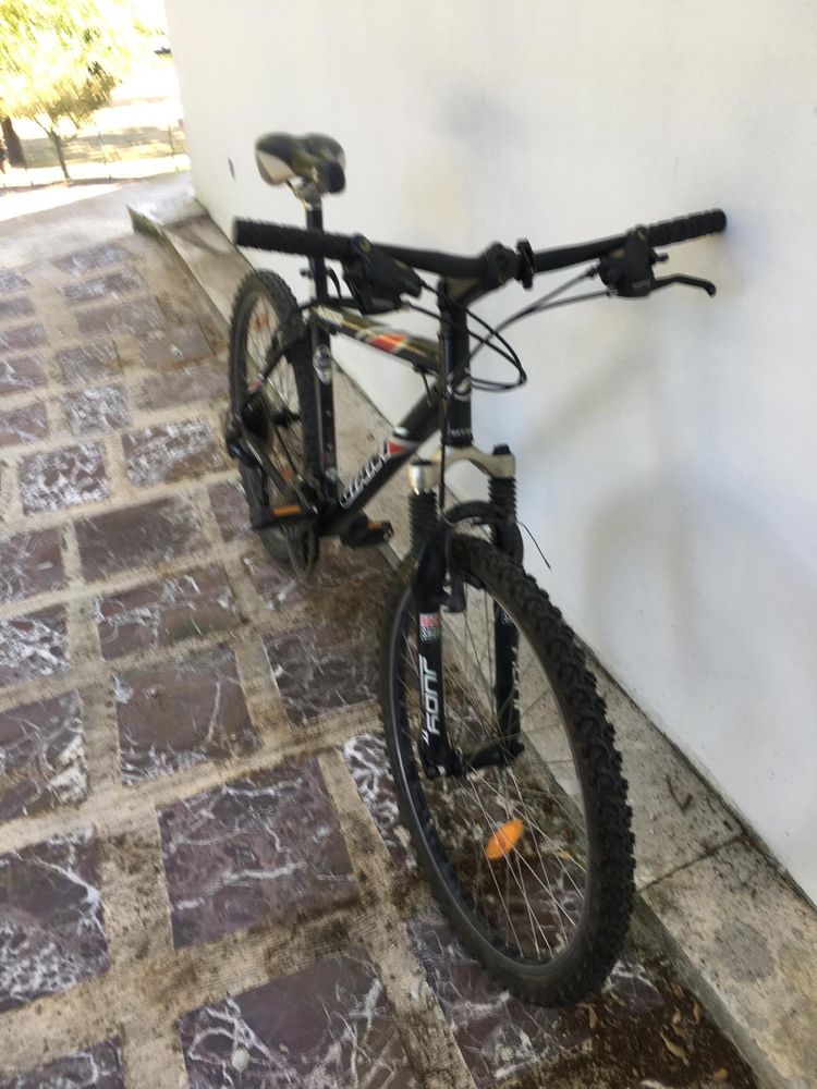 Bicicleta em bom estado