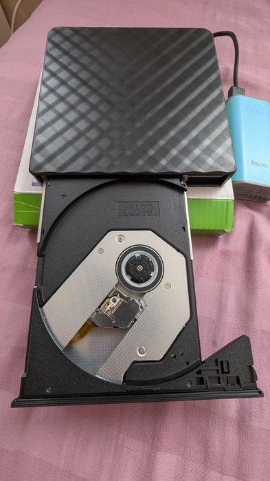 Дисковод зовнішній.новенький DVD-RW