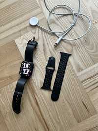 Aluminium Apple Watch Series 8 45 mm Nike Edition GPS + cellurar