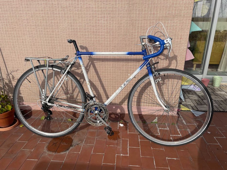 Bicicleta de estrada vintage dos anos 80