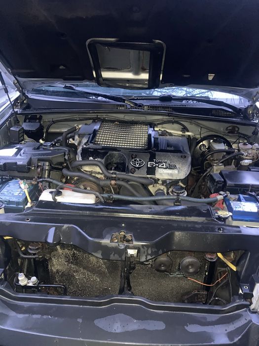 Тойота ланкрузер 120 дизель 3.0