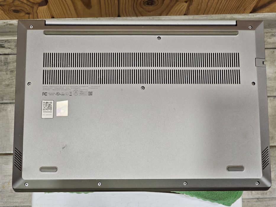 ThinkBook 15.6"/i5 11400H/GTX 1650/RAM 16GB/SSD 512GB