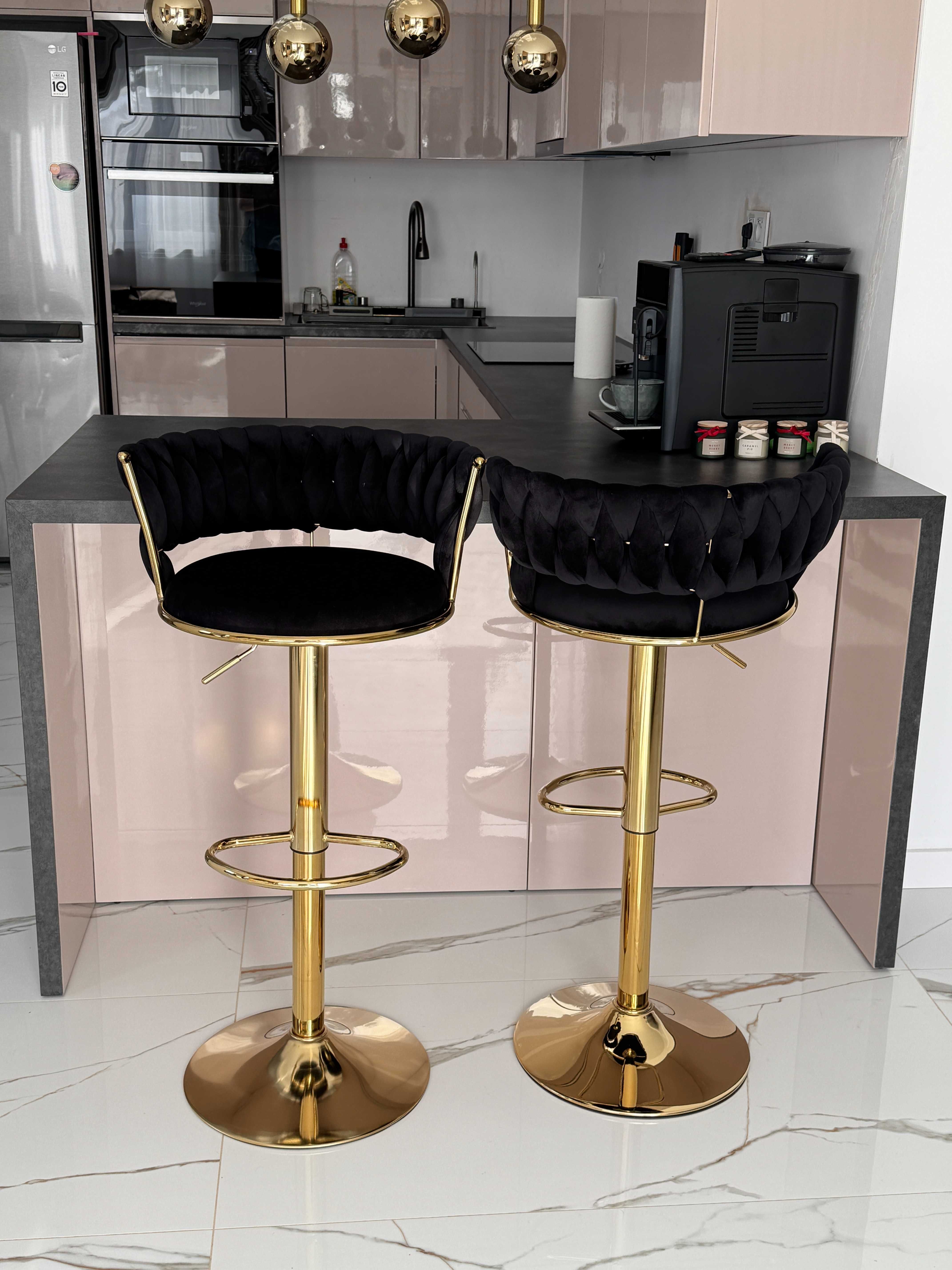 Luksusowy Hoker Czarny – Nowoczesny Design Glamour