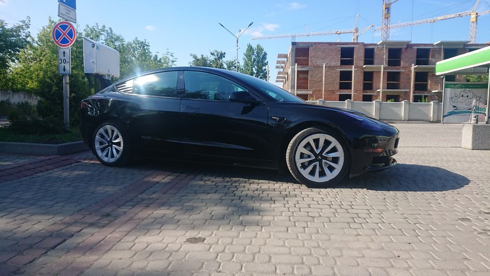 Tesla model 3 22р.