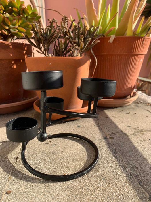 Castiçal de Ferro Preto para 5 Velas