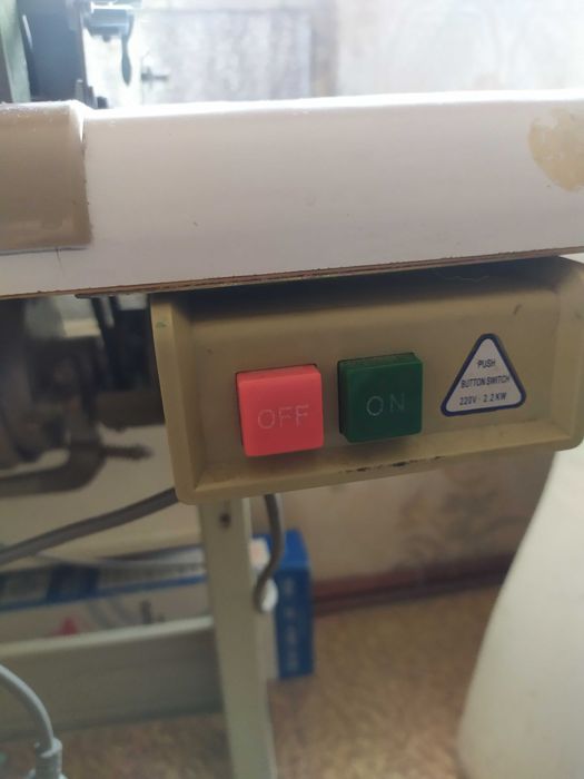 Промышленная швейная машина Gemsy.