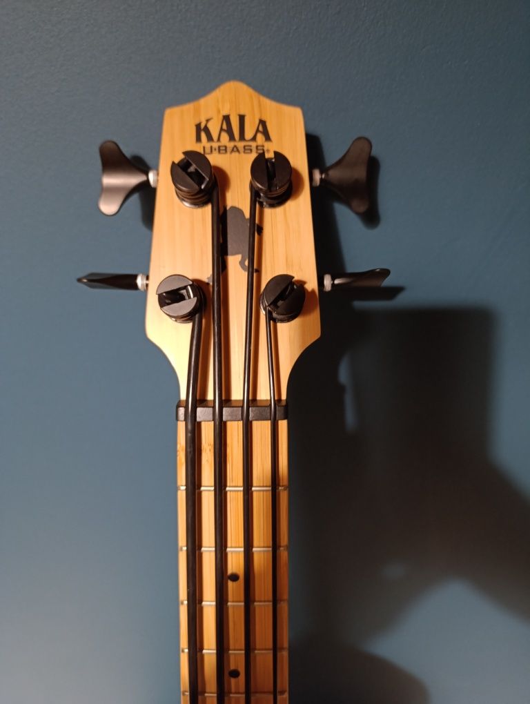 Kala U-BASS ukulele basowe jak nowe bas