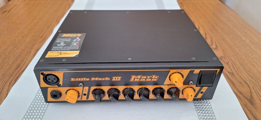 Wzmacniacz basowy + torba ( case)  Markbass little mark III