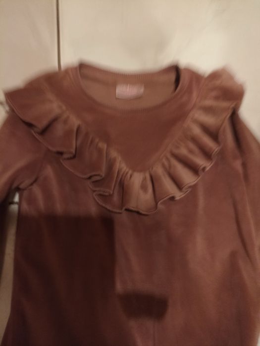 Bluza z falbanami 86