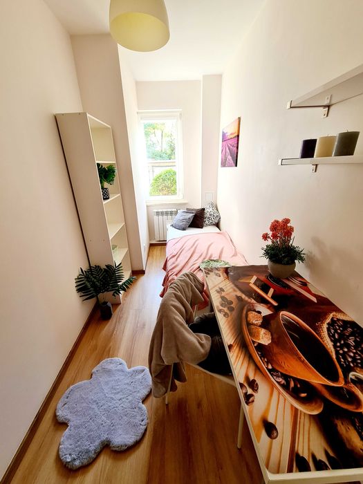 Pokój tuż przy metrze Księcia Janusza