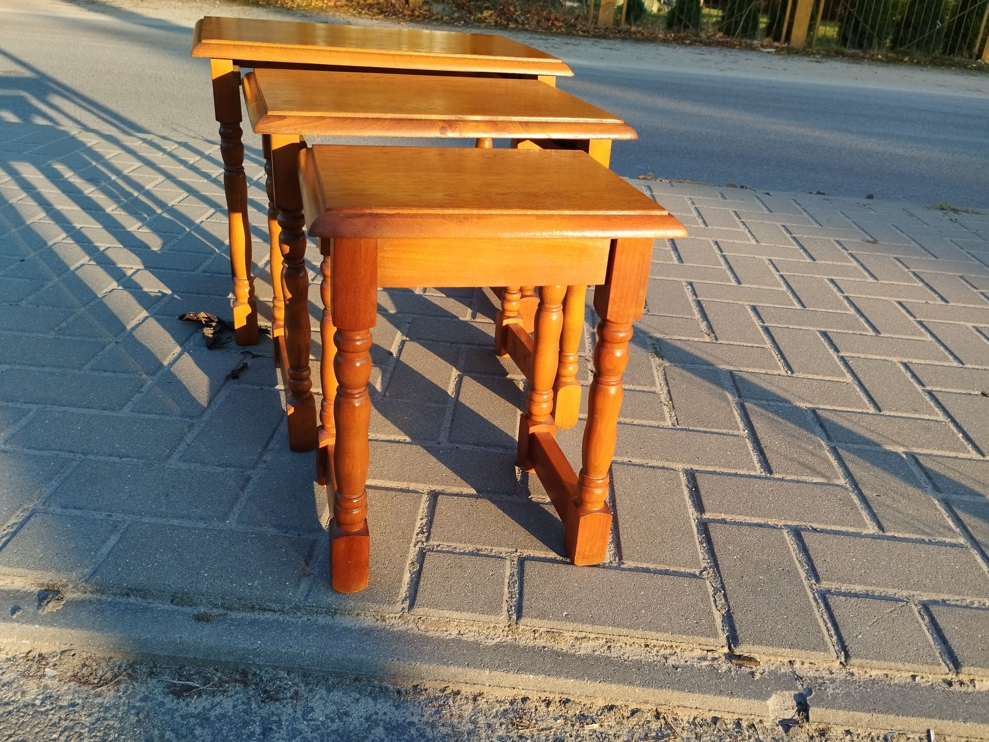 Trojaki drewniane  stoliki drewniane 3 w 1