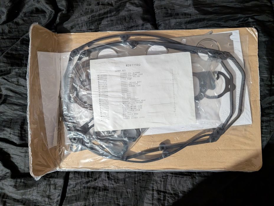 Комплект прокладок двигуна MATOMI_MITSUBISHI (MD977502)
MATOMI_MITSUBI