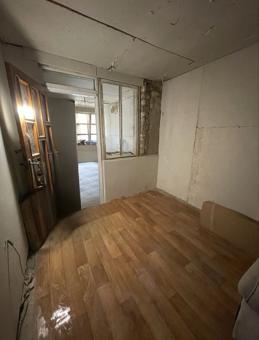 Частина будинку Станишівка біля лікарні