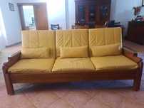 Conjunto de 3 sofas em pinho mel com almofadas em polipele