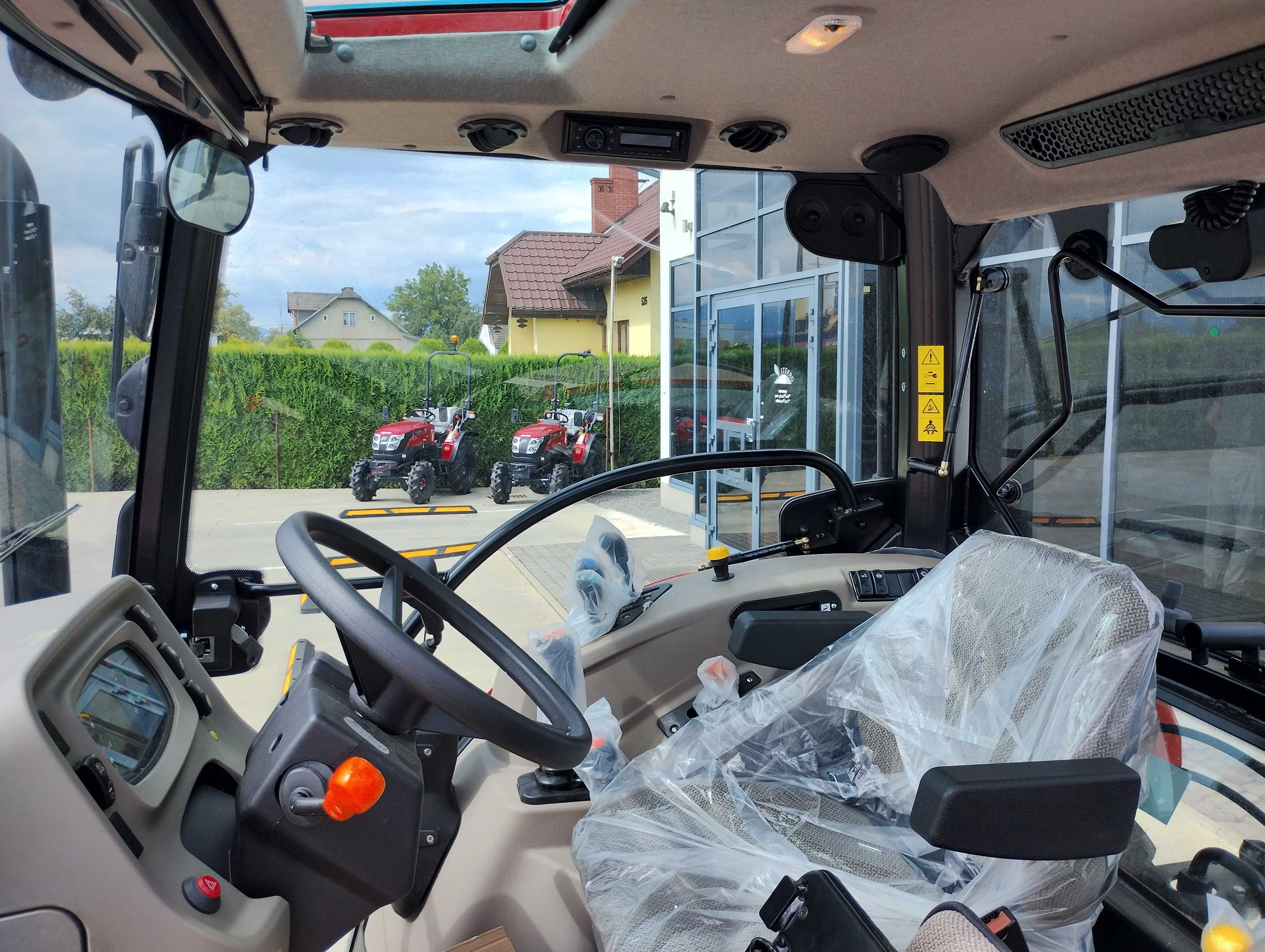 Ciągnik rolniczy CASE IH Farmall 100A Power Shuttle - RATY 0 %
