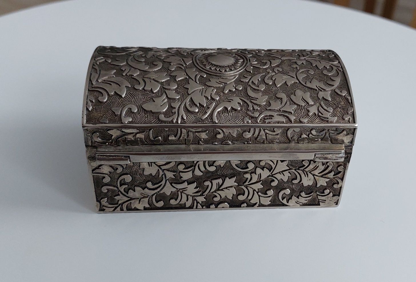 Szkatułka skrzynka skrzynia srebrna ornamenty kwiaty unikat