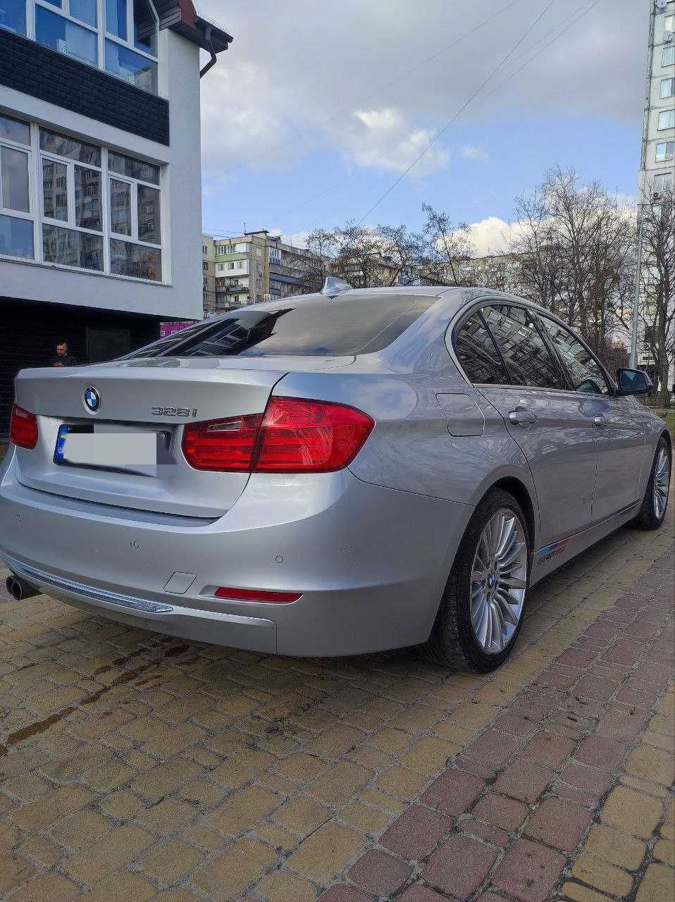 BMW 328I 2.0 2013р