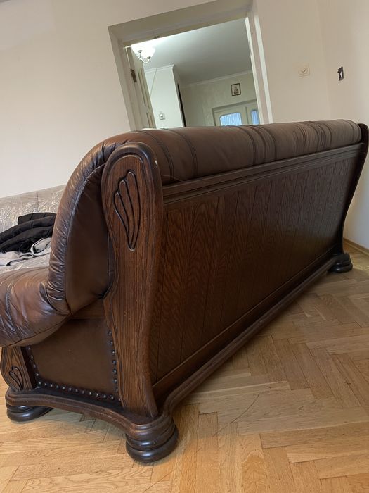 Шкіряний диван 3 місний +2 крісла