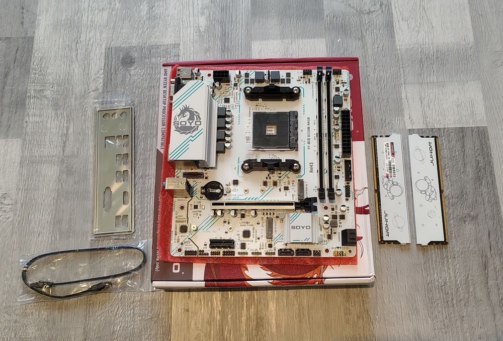 Білий Комплект AM4 B550 + ddr4 3600 16 GB