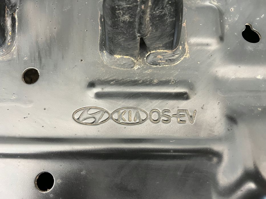 hyundai kona electric wózek kołyska sanki silnika