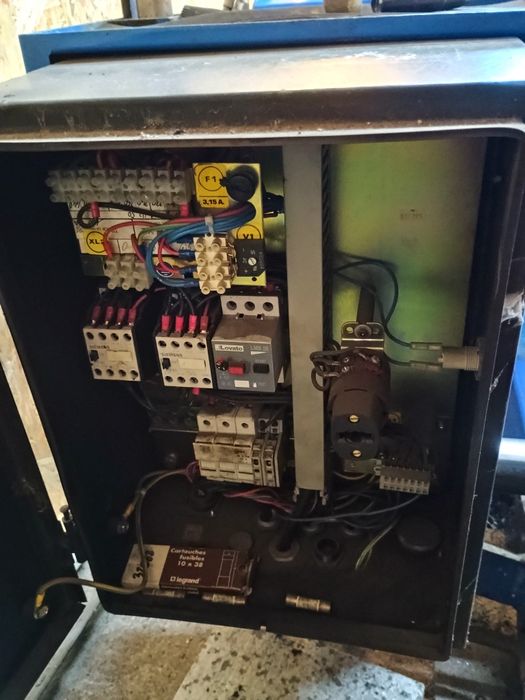 Montażownica opon ciężarowych 26" CORMACH