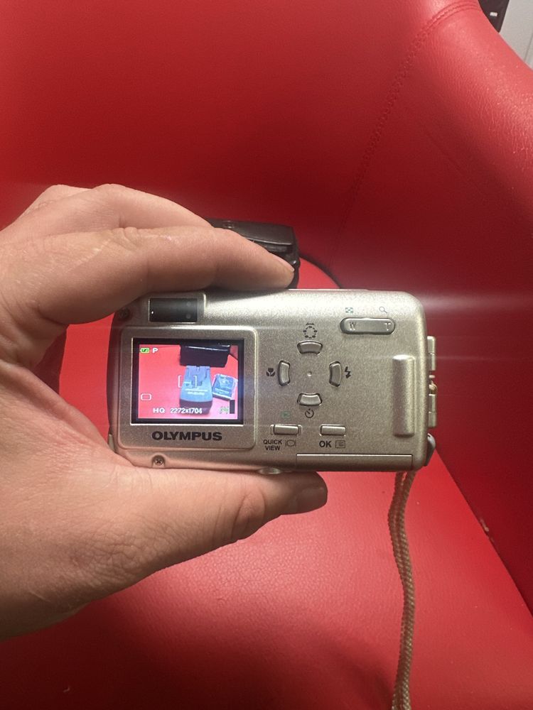 Olympus M (mju) 400 digital camera