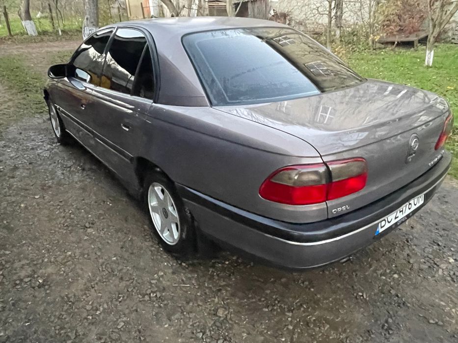 Opel Omega B 2.0 16w
