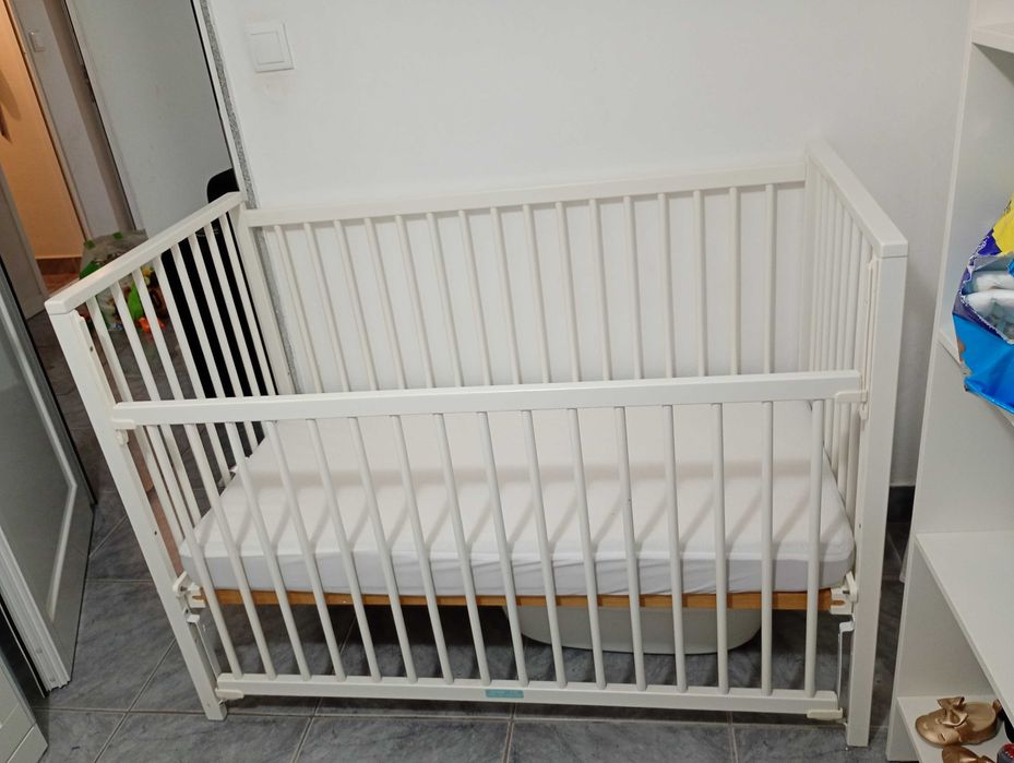 Berço Chicco com colchão