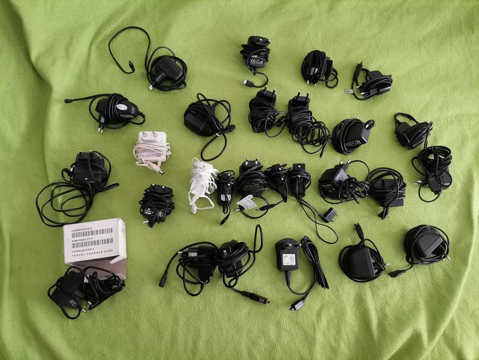 ładowarki do telefonu MOTOROLA LG Ericsson NOKIA Alcatel SAGEM 30 szt